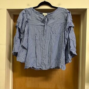 Ellla moss striped 3/4 split sleeve blouse with peep hole size L